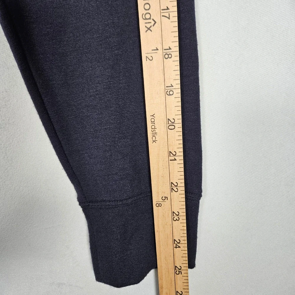 NWT Toes on the Nose Barrel Raglan Half Zip Men L Navy Performance Gorpcore Surf